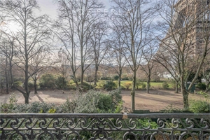 t6 et plus à la vente -   75007  PARIS, surface 262 m2 vente t6 et plus - UBI476104643